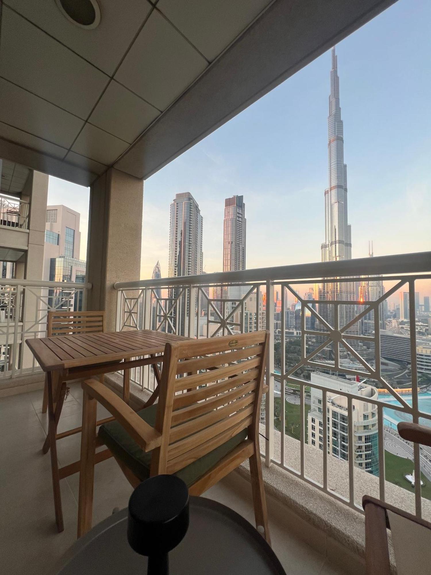 Prestige Living 2Br With Full Burj Khalifa And Fountain View By Auberge Дубай Екстер'єр фото